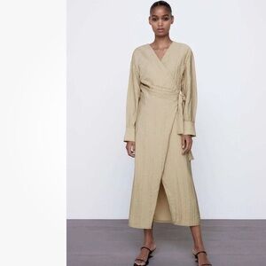 Zara Ruched V-Neck Wrap  light Khaki Dress  S Minimalist Lagenlook